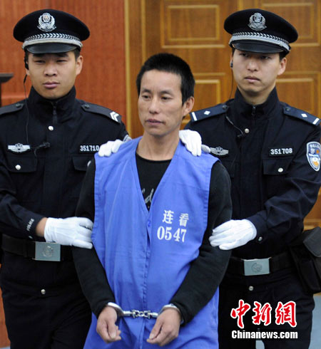 爱游戏(ayx)中国官方网站:冬天,不让孩子入园的5大危害(附穿衣公式)(图3) 爱游戏(ayx)中国官方网站