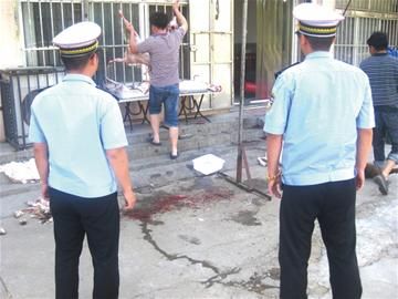 爱游戏（ayx）中国官方网站：支付宝、微信上的这几款保险自制到每月只要两三元，靠