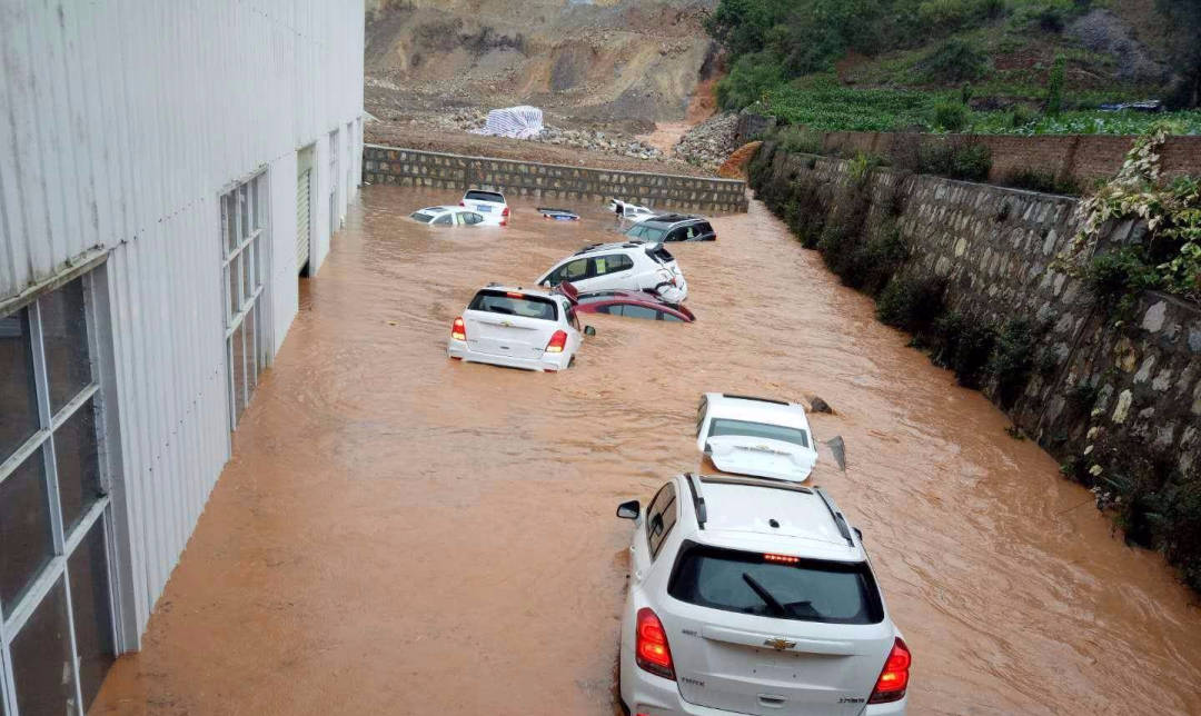 买了保险就有保险公司兜底?这5种情况 车险公司可以一分不赔:ayx官网(图7)
买了保险就有保险公司兜底?这5种情况 车险公司可以一分不赔:ayx官网(图7)